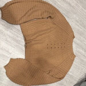Ribbed Crew Neck Sweater in Camel